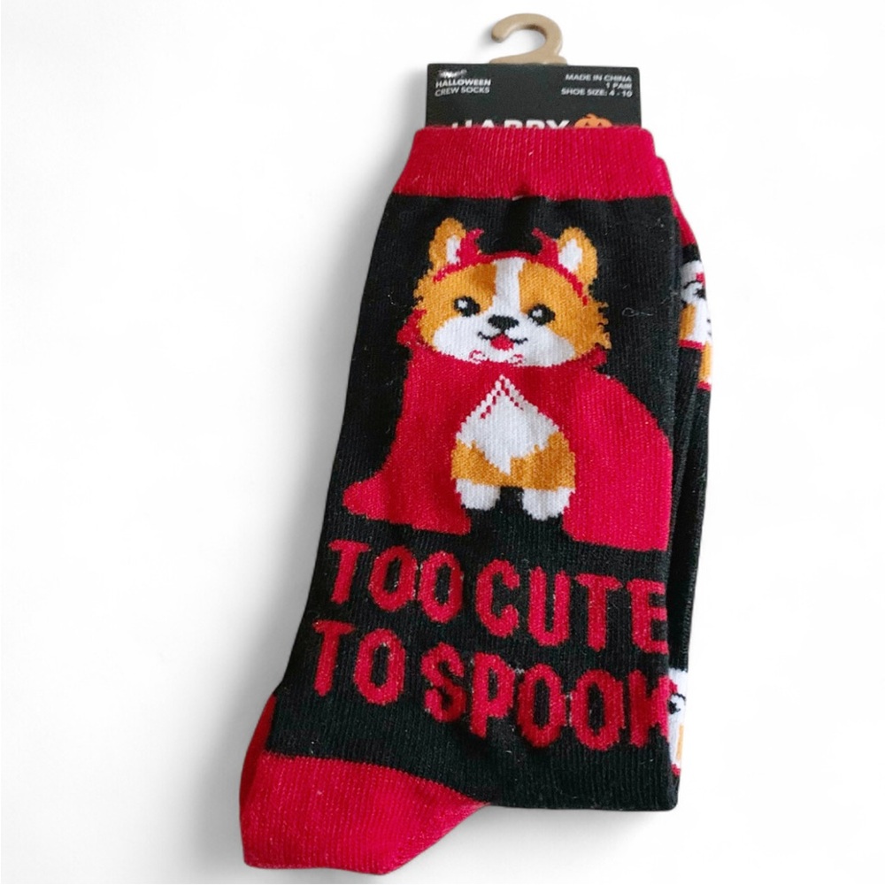 HAPPY HALLOWEEN Novelty Printed Socks Too Cute To Spook Devil Dog fits 4-10